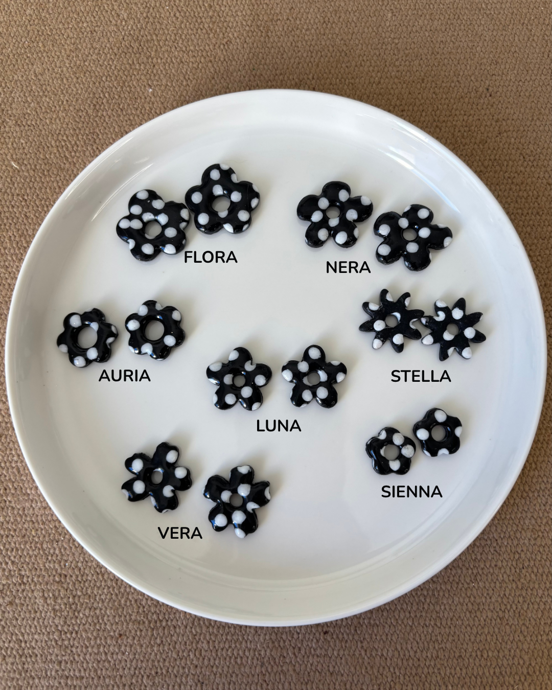 PAMPILLES noires à pois blancs