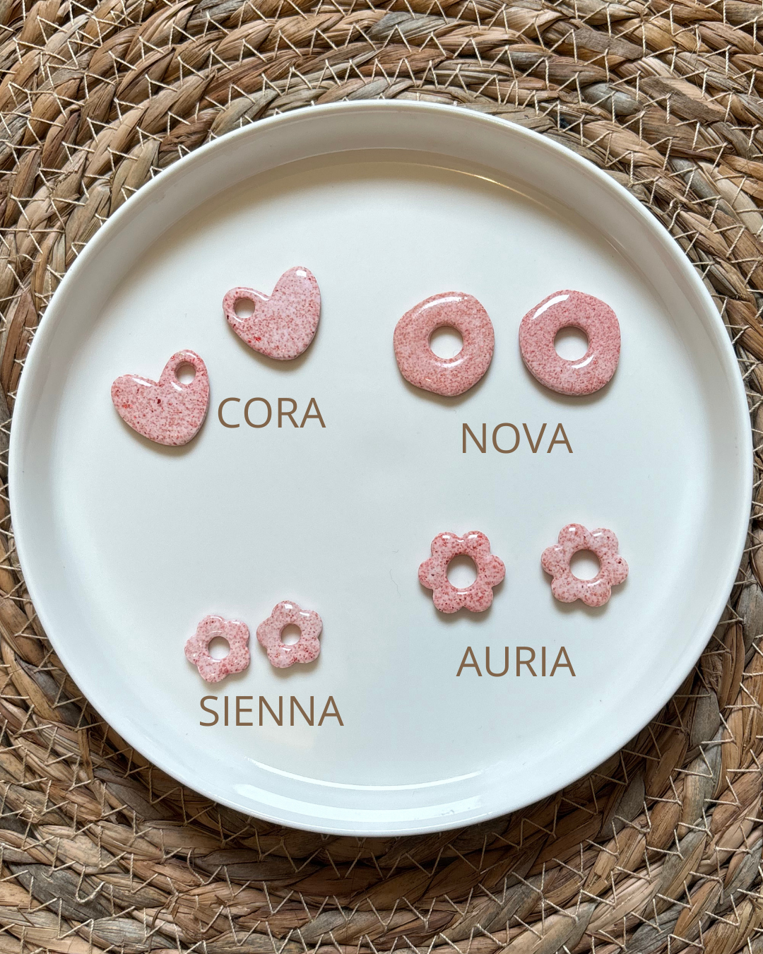 Pampilles blanches paillettes rouges